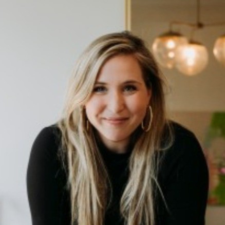 Dorit Roest, oprichtster